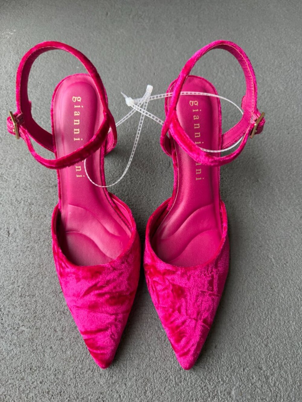 Gianni Bini Geno Hot Pink Velvet Pointed Toe Slingback Heels NWOB - Picture 2 of 10